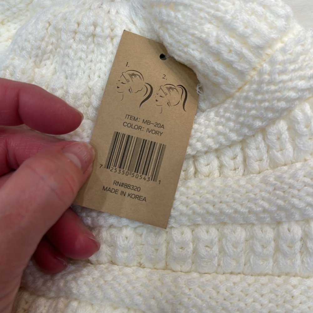 NWT C.C Beanie Tail or Pom - Picture 7 of 11